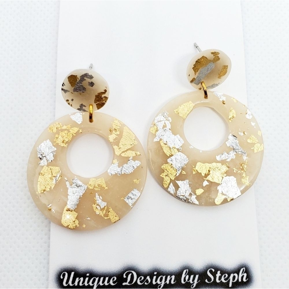🛍️FREE w/$15☀️ Handmade clay dangle earrings, gold and silver